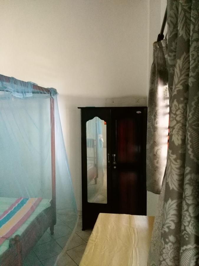 Sunnys Beach Guest House Hikkaduwa Buitenkant foto